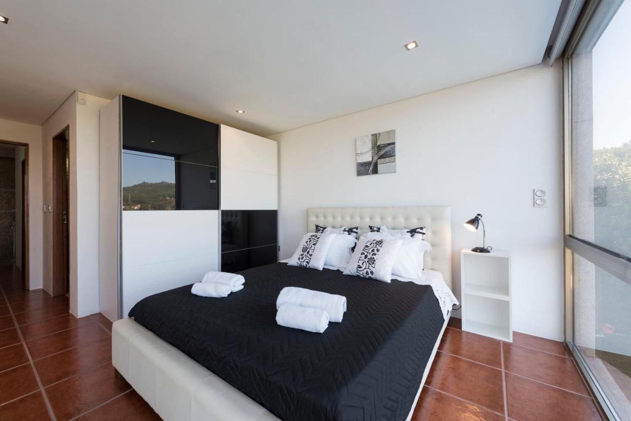 Lovelystay - Casa Guimas Penafiel Buitenkant foto